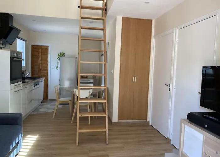 Appartement Climatise Avec Terrasse